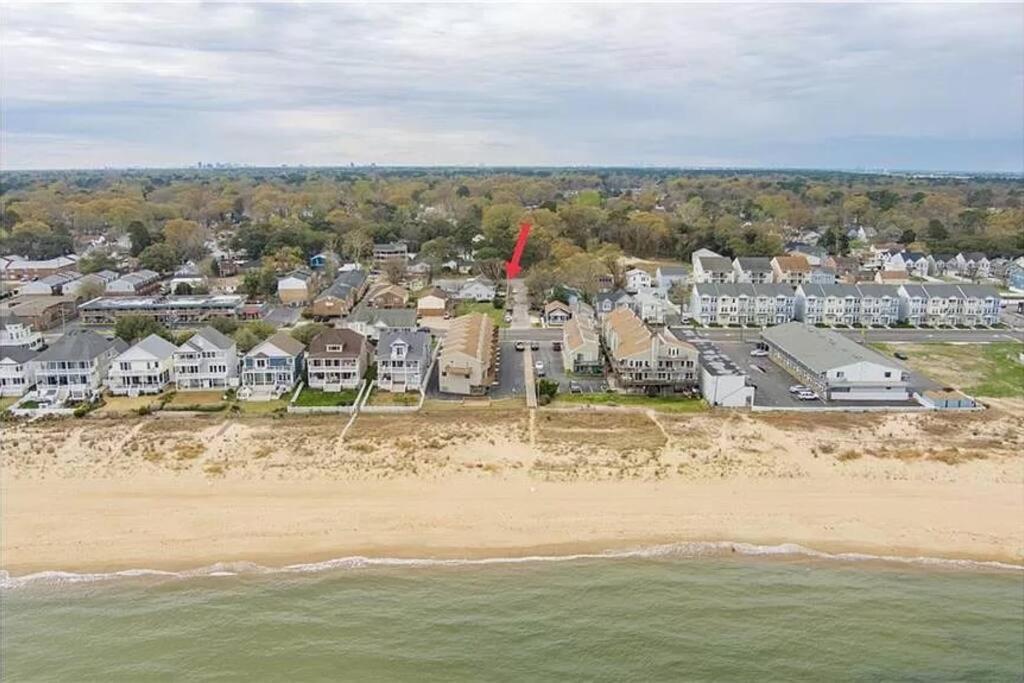 Beach Bungalow - 1 Block To Beach - Pets Welcome! نورفولك المظهر الخارجي الصورة